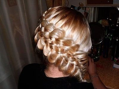 How-to-Weave-Five-Strand-French-Braid-Hairstyle-19.jpg