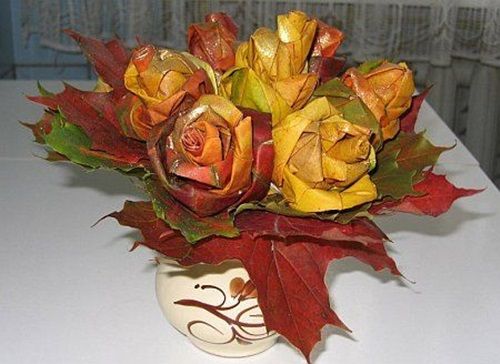 Creative Ideas - DIY Maple Leaf Rose Bouquet 11