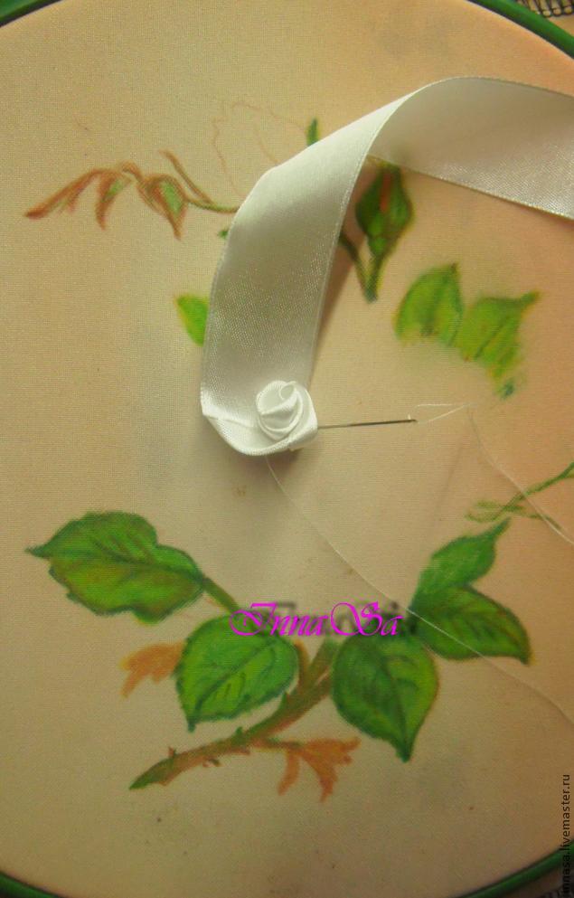 DIY-Beautiful-Embroidery-Satin-Ribbon-Roses-3.jpg