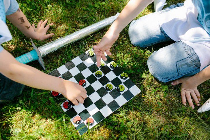 DIY Board Game with Bottle Cap Checkers 8