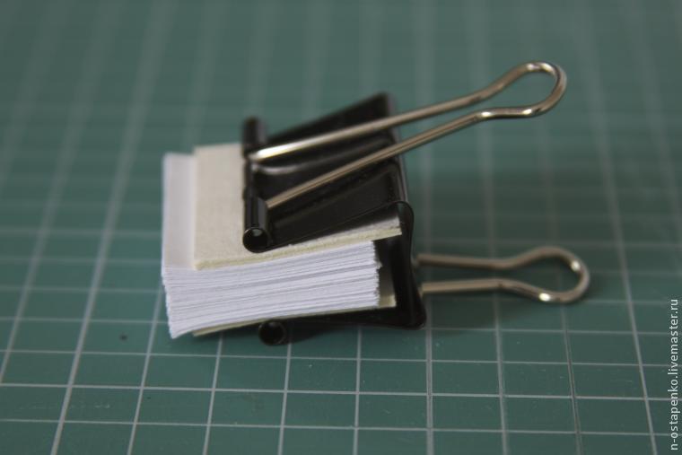 DIY-Cute-Little-Notebook- Keychain-4.jpg