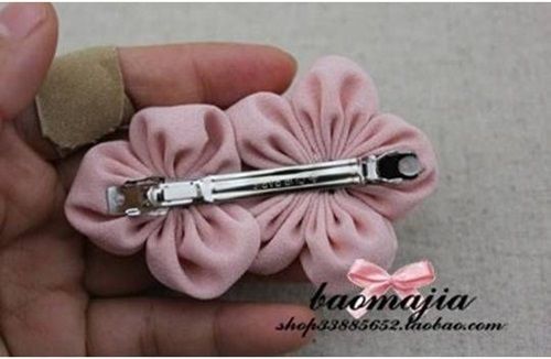 DIY Pretty Fabric Flower Hair Clip 8