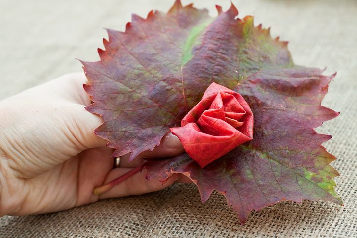 Creative Ideas - DIY Beautiful Grape Leaf Flower Bouquet 5