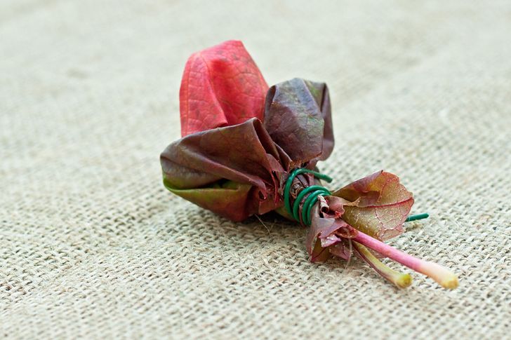 Creative Ideas - DIY Beautiful Grape Leaf Flower Bouquet 7