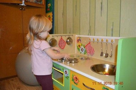 Creative Ideas - DIY Repurpose an Old Nightstand into a Play Kitchen 17_1