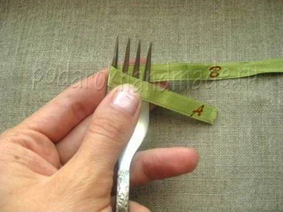 Creative Ideas - DIY Satin Ribbon Bow with a Fork 1