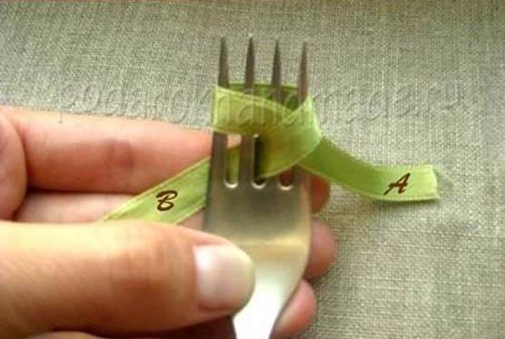Creative Ideas - DIY Satin Ribbon Bow with a Fork 2