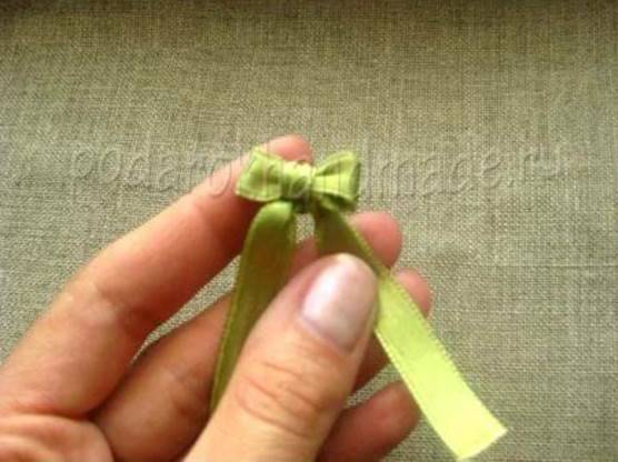 Creative Ideas - DIY Satin Ribbon Bow with a Fork 7