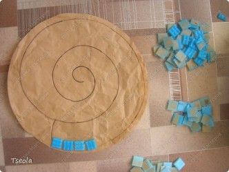 DIY Mosaic Tile Garden Stepping Stones