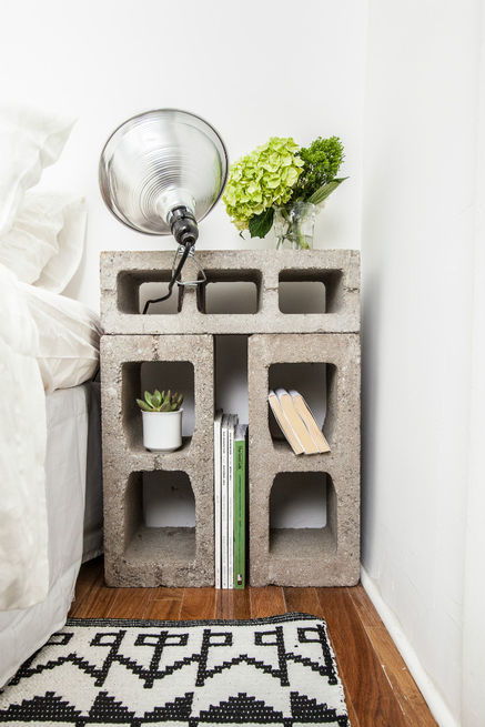20+ Creative Uses of Concrete Blocks in Your Home and Garden --> Concrete block nightstand