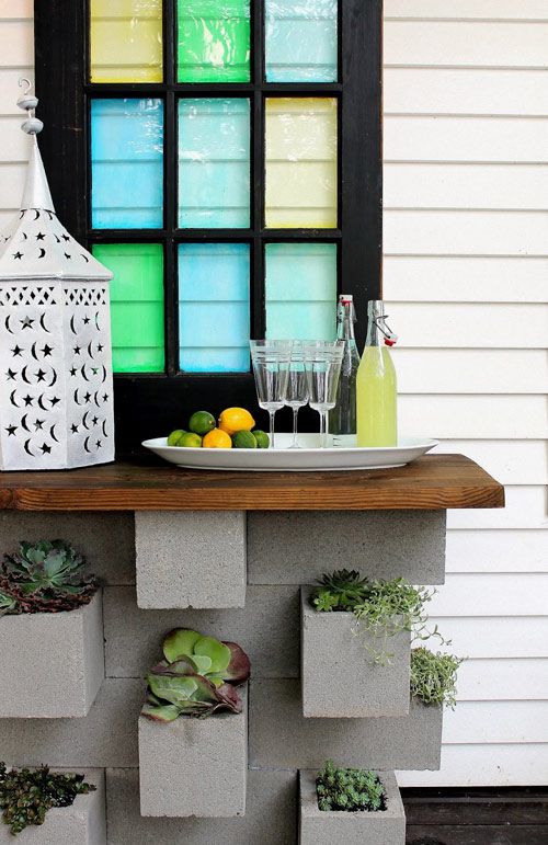 20+ Creative Uses of Concrete Blocks in Your Home and Garden --> Cinder Block Planters and Outdoor Bar