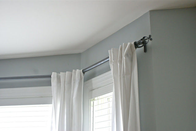 30+ Creative Uses of PVC Pipes in Your Home and Garden --> PVC Pipe Curtain Rods