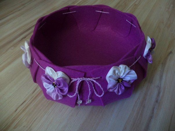 Creative Ideas - DIY Easy and Pretty Felt Basket 9