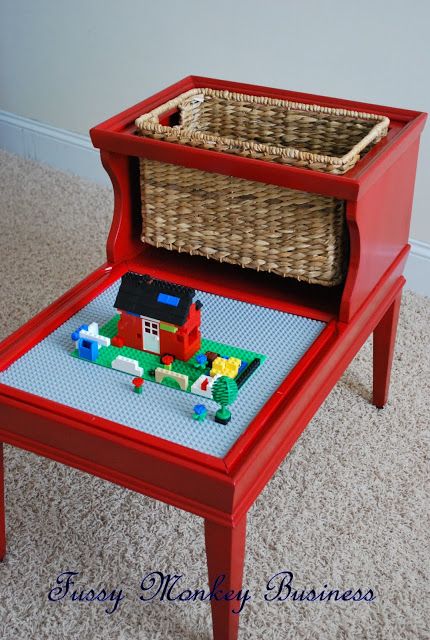20+ Creative Ideas and DIY Projects to Repurpose Old Furniture --> LEGO Table