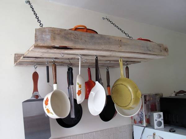 30+ Creative Pallet Furniture DIY Ideas and Projects --> DIY Pallet Pot Rack