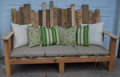 30+ Creative Pallet Furniture DIY Ideas and Projects --> DIY Outdoor Pallet Sofa