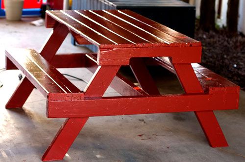 30+ Creative Pallet Furniture DIY Ideas and Projects --> DIY Pallet Picnic Table