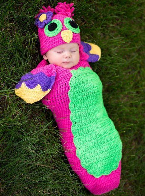 35+ Adorable Crochet and Knitted Baby Cocoon Patterns --> Crochet Owl Baby Cocoon