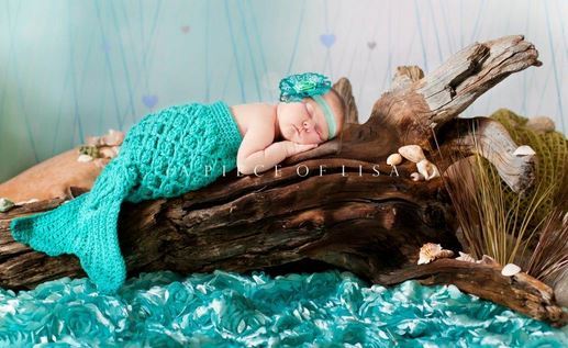 35+ Adorable Crochet and Knitted Baby Cocoon Patterns --> Mermaid Crochet Baby Cocoon