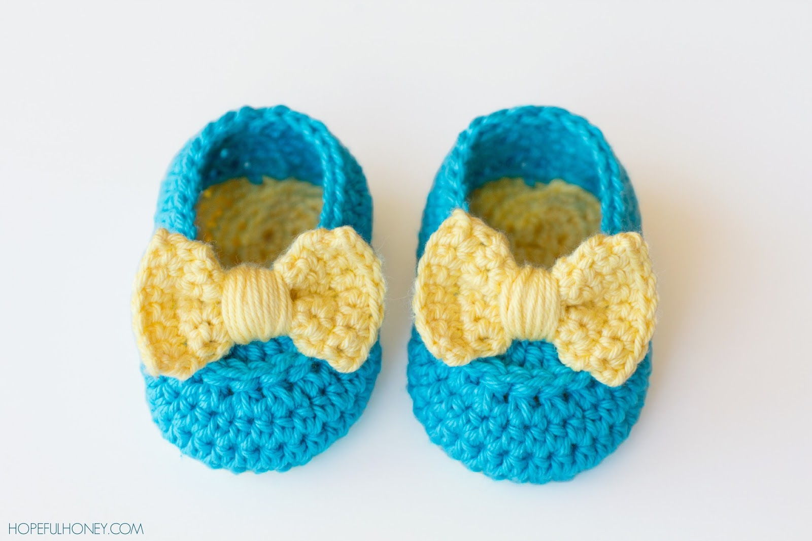 40+ Adorable and FREE Crochet Baby Booties Patterns --> Lemon Drop Crochet Baby Booties