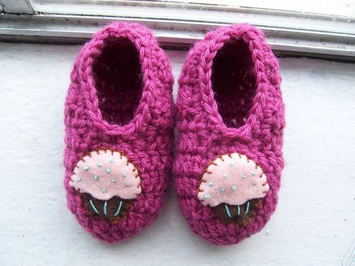 40+ Adorable and FREE Crochet Baby Booties Patterns --> Crochet Slippers