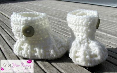 40+ Adorable and FREE Crochet Baby Booties Patterns --> Crochet Newborn Booties
