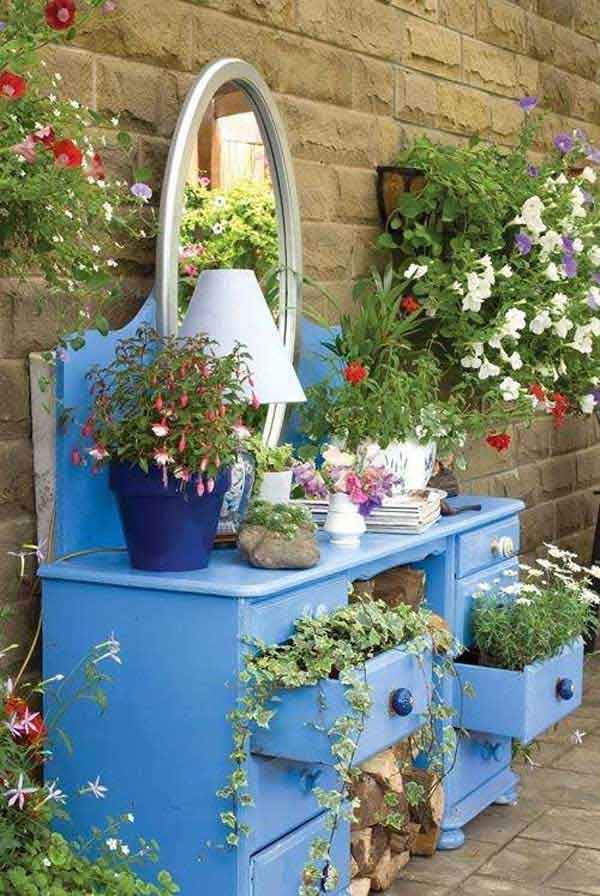 40+ Creative DIY Garden Containers and Planters from Recycled Materials --> Repurpose Old Dresser into Garden Planter