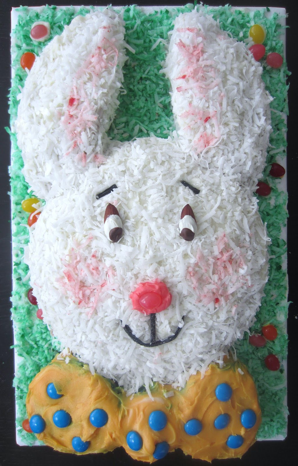 20+ Creative DIY Easter Bunny Cake Recipes --> DIY Funny Bunny Cake