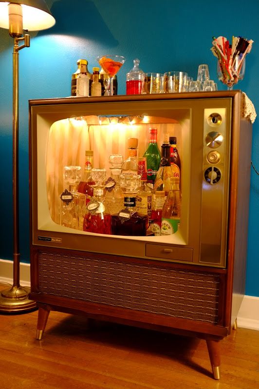 30+ Creative DIY Wine Bars for Your Home and Garden --> Old TV Turned into a Mini Bar