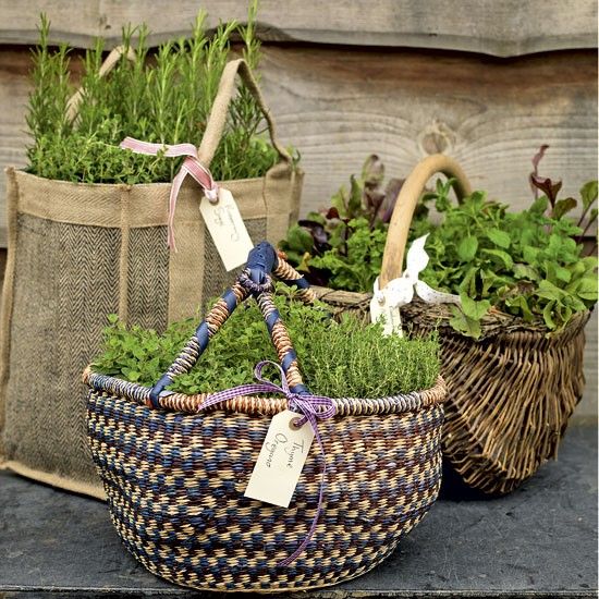 35+ Creative DIY Herb Garden Ideas --> Herb Garden Baskets