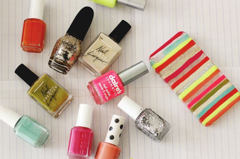 20+ Creative Uses of Nail Polish That You Need to Try --> DIY Phone Case With Nail Polish