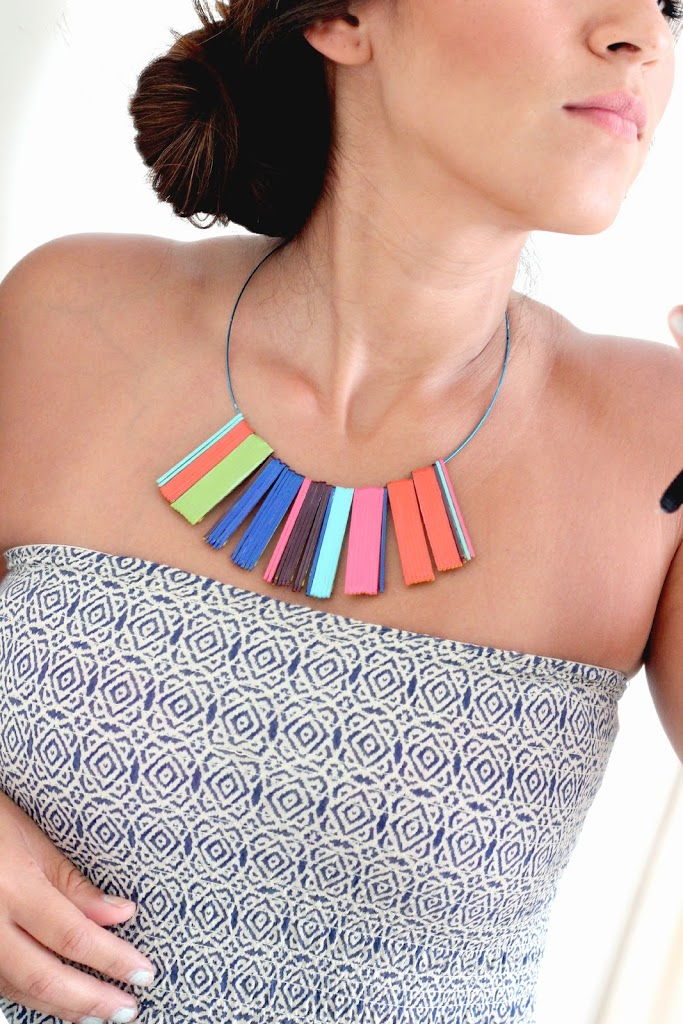 20+ Creative Uses of Nail Polish That You Need to Try --> DIY Easy Statement Necklace