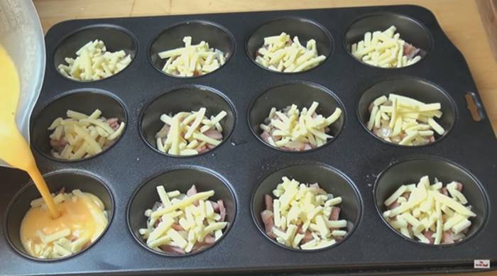 Creative Ideas - DIY Oven Baked Mini Omelettes In Muffin Pan