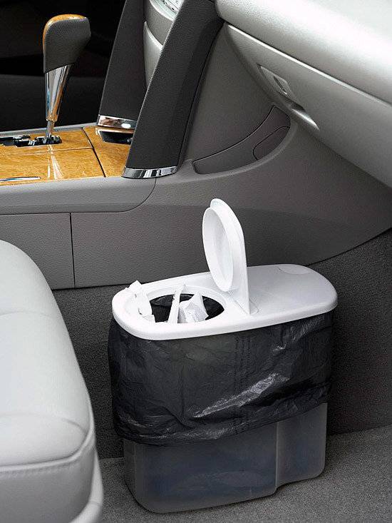 25+ Easy and Useful Car Hacks Every Driver Should Know --> Use a Plastic Cereal Dispenser as a Trash Can to Keep Your Car Tidy