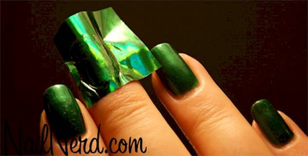 Creative DIY Nail Art Designs That Are Actually Easy to Do --> Foil transfer nails