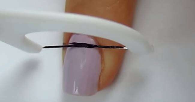 Creative Ideas - DIY Striped Nail Art Using Dental Floss