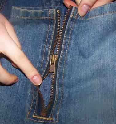 35+ Useful Clothing Hacks Every Woman Should Know --> How to fix a zipper on jeans without replacing