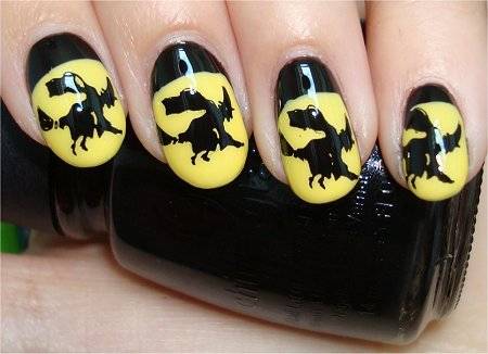 40+ Spooky and Creative DIY Halloween Nail Art Ideas --> Halloween Witch Nails