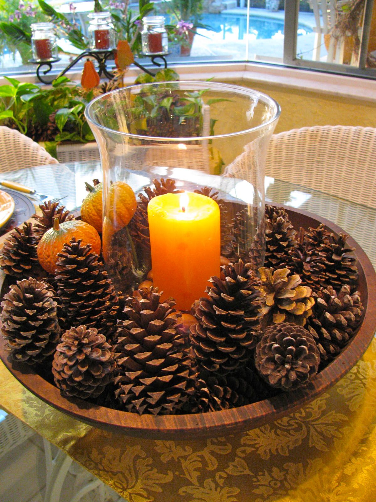 40+ Creative DIY Holiday Candles Projects --> DIY Fall Centerpiece with Pine Cones, Candle and Vase