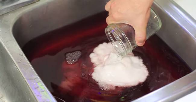 Life Hacks 10 Awesome Uses for Vinegar You Should Know