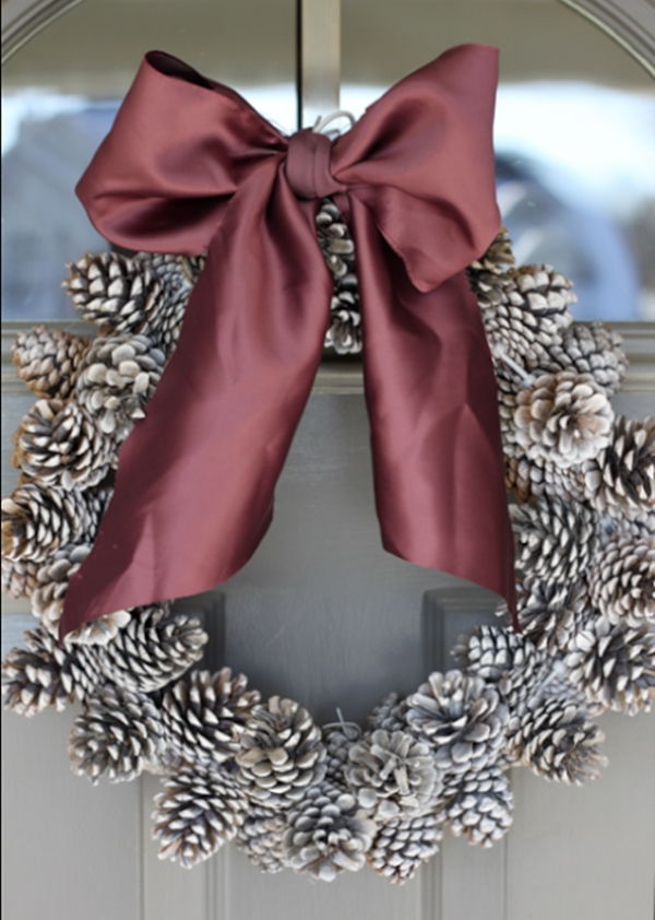40+ Creative Pinecone Crafts for Your Holiday Decorations --> Pinecone Christmas Wreath