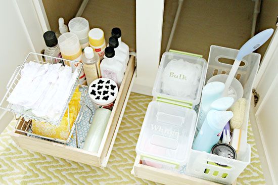 40+ Brilliant DIY Storage and Organization Hacks for Small Bathrooms --> Make full use of the space under the bathroom sink