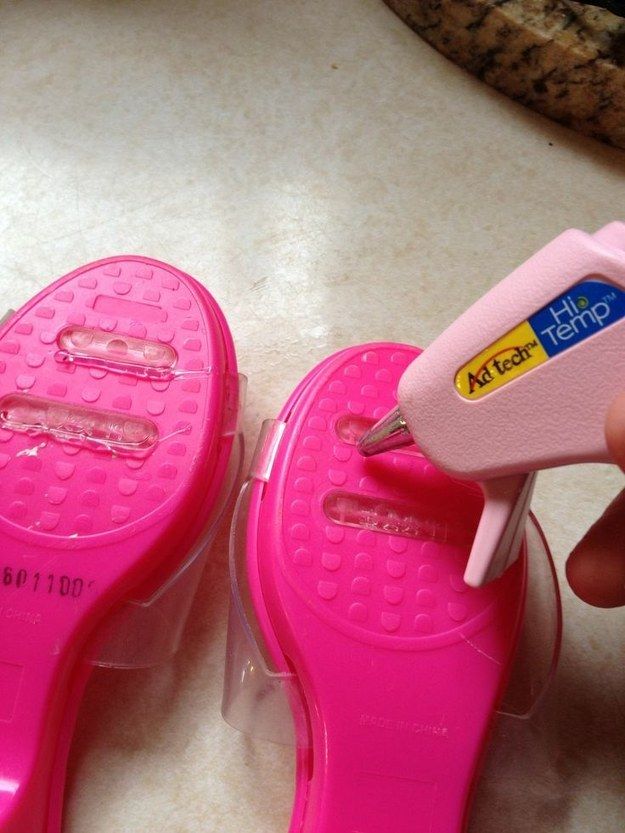 30+ Brilliant Mom Hacks That Will Make Your Life Easier --> Apply a little bit of glue on the bottom of kids' shoes to prevent slipping.