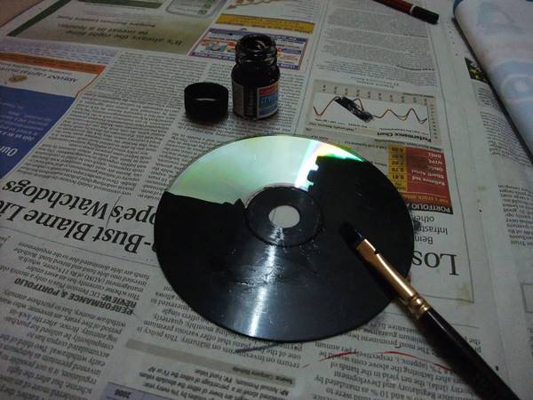 Creative Ideas - DIY Wall Art From Old CDs 1