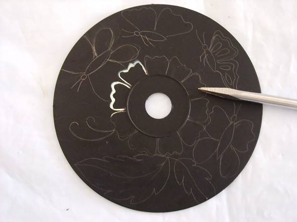 Creative Ideas - DIY Wall Art From Old CDs 3