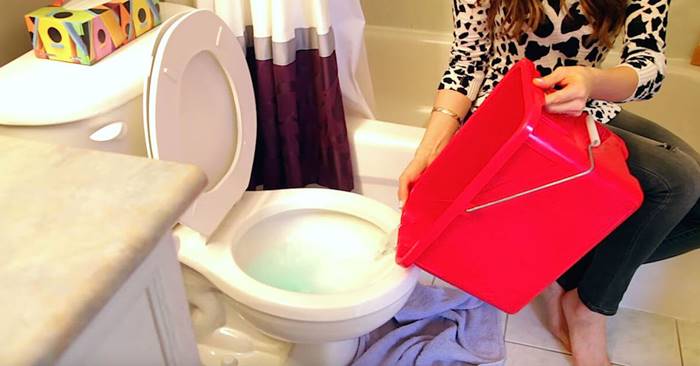 Creative Ideas - How To Unclog The Toilet Without A Plunger