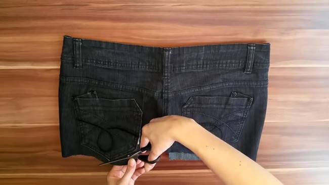 Creative Ideas - 8 DIY Ways to Repurpose Old Jeans