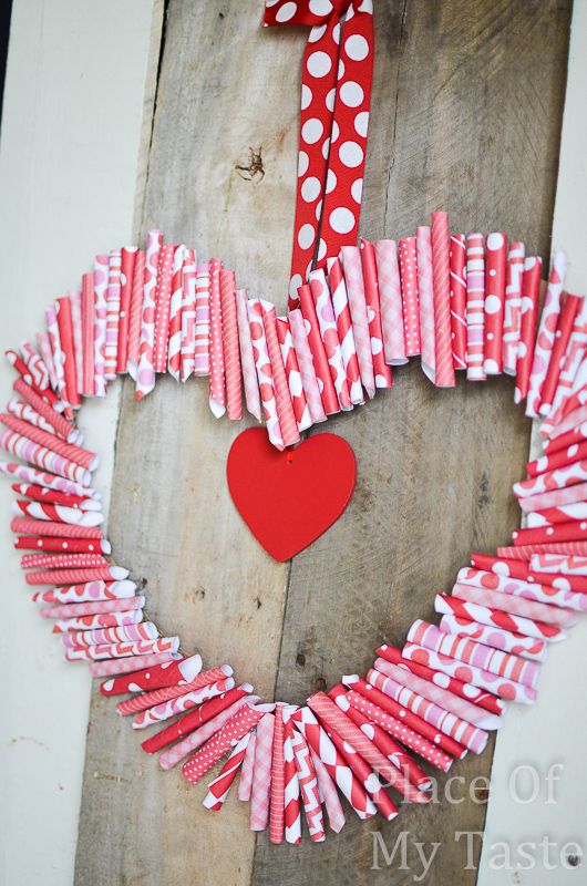 DIY Paper Roll-Up Valentine Wreath